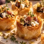 On dirait des petits gâteaux, mais c’est salé : la bouchée figue-feta qui a volé la vedette à mes feuilletés d’apéro : présentation du plat